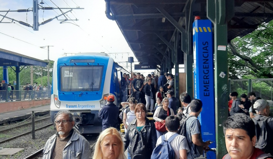 El Lunes Aumenta 40 El Tren En AMBA Y El Boleto Alcanza Hasta Los 450