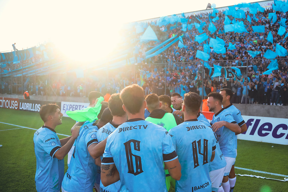 Belgrano de Córdoba ganó en San Nicolás se coronó campeón y ascendió a