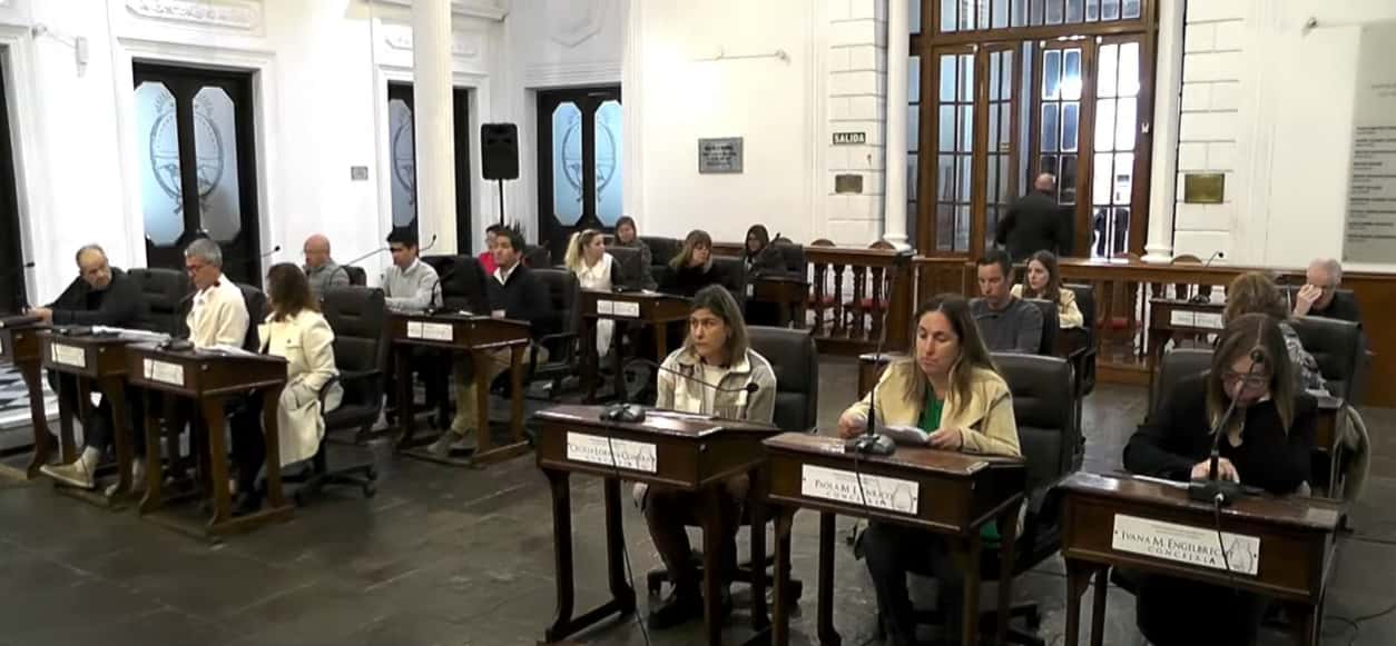 El Concejo Deliberante de San Nicolás sesionó tan solo 4 minutos y un concejal se retiró antes