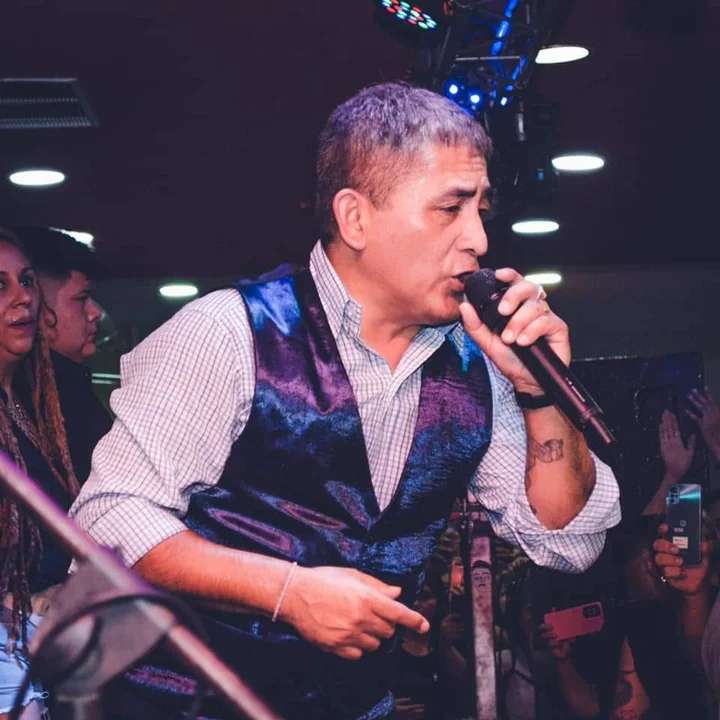 Murió Huguito Flores: sufrió un trágico choque cuando viajaba a José C. Paz para cantar por el Día de la Primavera