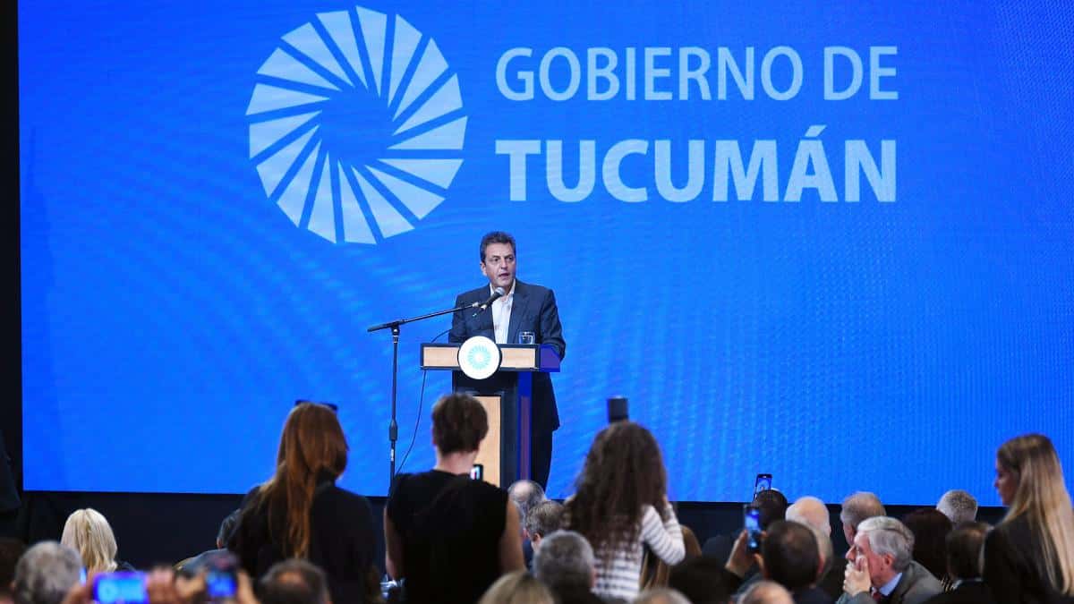 Demostración de fuerza de Massa en Tucumán: "Voy a ser un Presidente que se rompa el alma laburando"