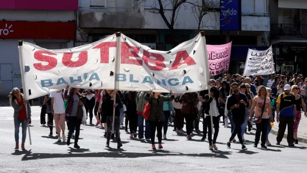 Paro docente en Bahía Blanca, Tigre y Marcos Paz: Reclaman aumentos y Baradel se despegó de la medida de fuerza
