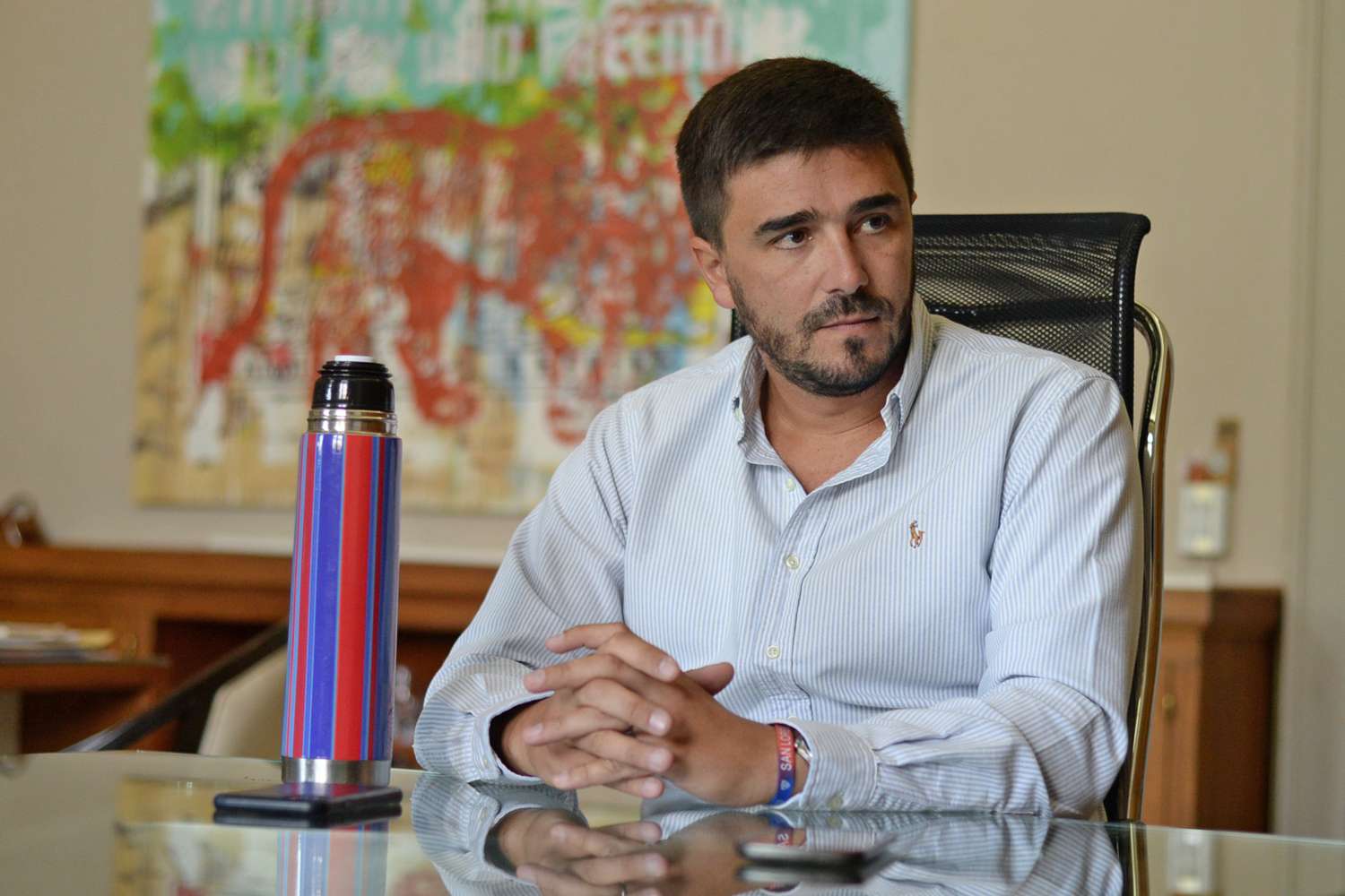 Ezequiel Galli corre de atrás en las elecciones de Olavarría y lanzó spot apuntando a La Cámpora