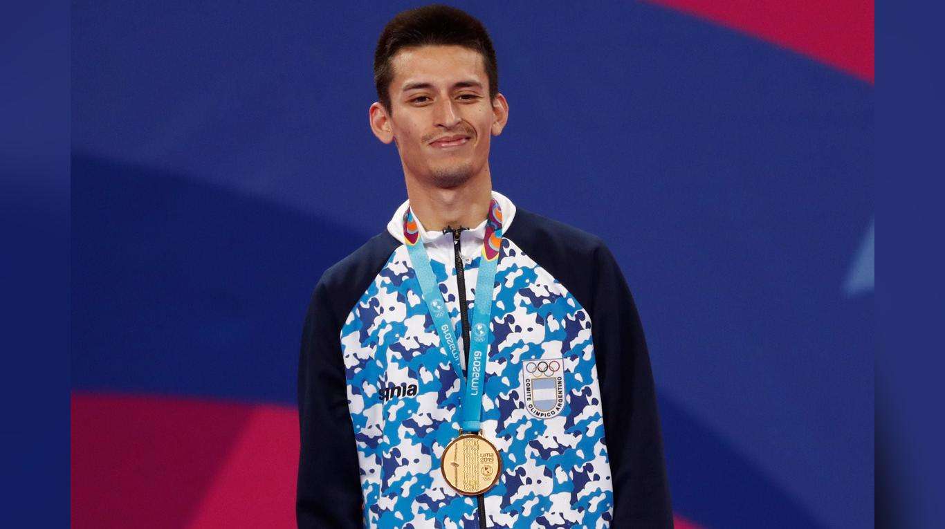 El merlense Lucas Guzmán se llevó la medalla de plata en taekwondo