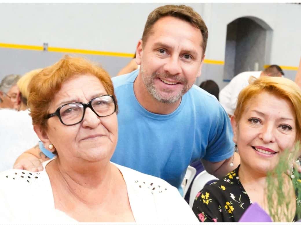 Pablo Descalzo va en busca de las 20 mil personas que no fueron a votar en Ituzaingó: "Estamos reuniéndonos con vecinos"