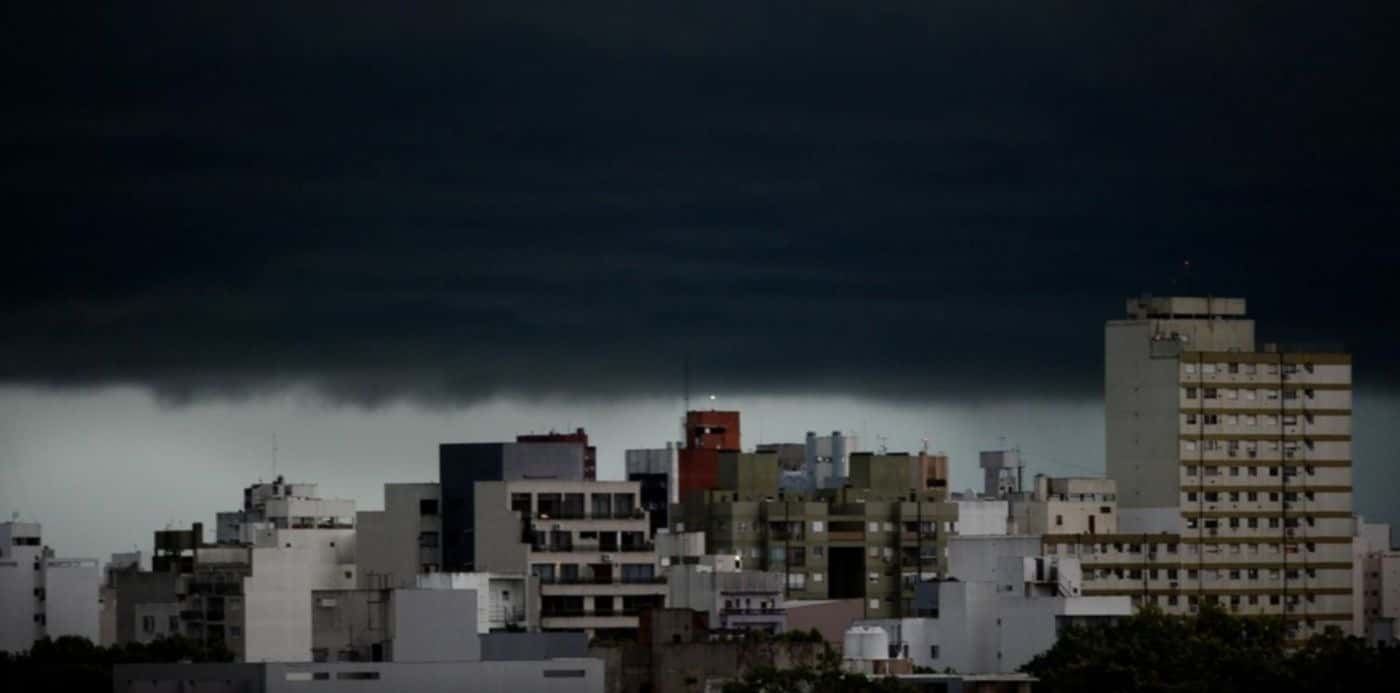 La Plata: el municipio emitió un “aviso de vigilancia” por tormentas