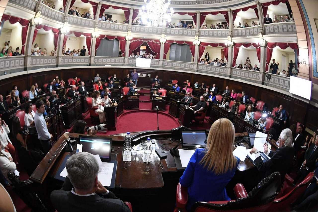 Senado bonaerense: juraron los legisladores electos y se definieron las presidencias de bloques