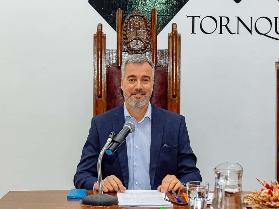 Tornquist: El concejo aprobó la licencia de la intendenta interina y asumió Martín Olhaberry
