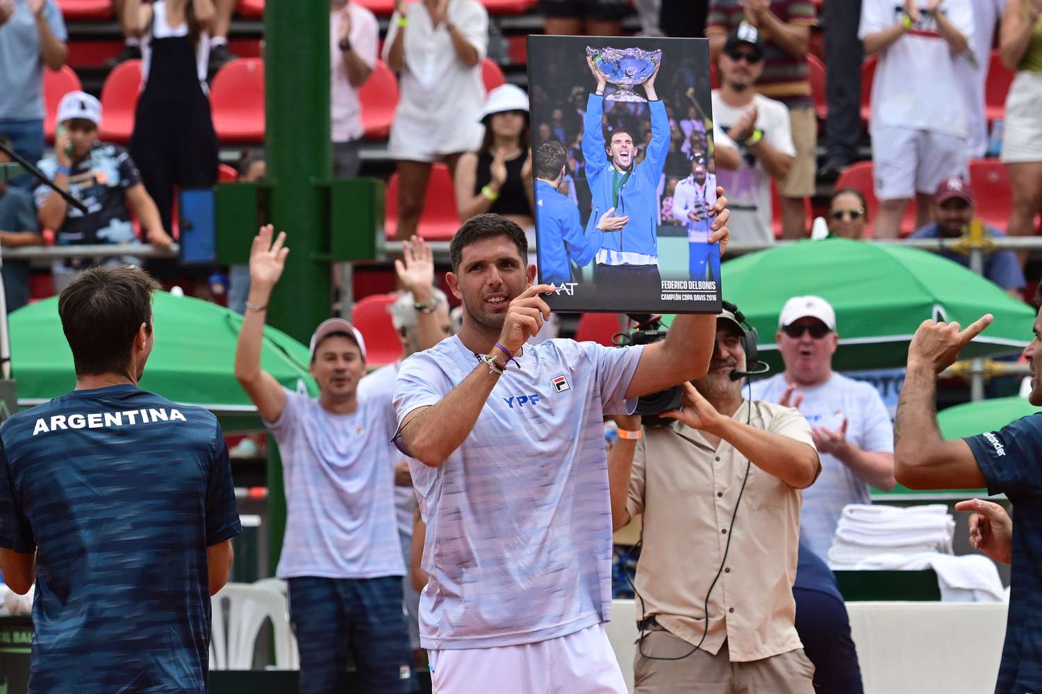 El emotivo homenaje al azuleño Federico Delbonis tras anunciar su retiro del tenis: "Terminar así es todo lo que soñaba"