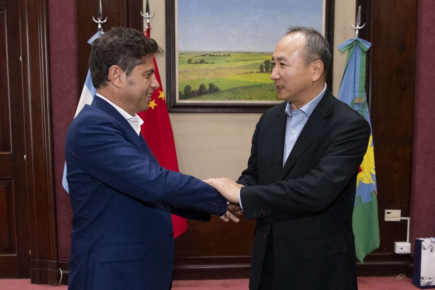 Kicillof se reunió con el embajador de la República Popular China para potenciar los vínculos bilaterales