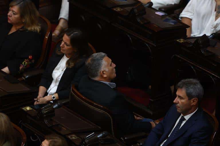 Quién es Mario Manrique, el diputado por la Provincia de Buenos Aires que le dio la espalda a Milei en el Congreso