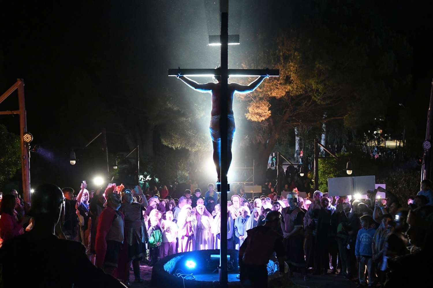 Semana Santa en Monte Hermoso: Vía Crucis viviente con actores y vecinos, fiesta gastronómica y aniversario de la comuna