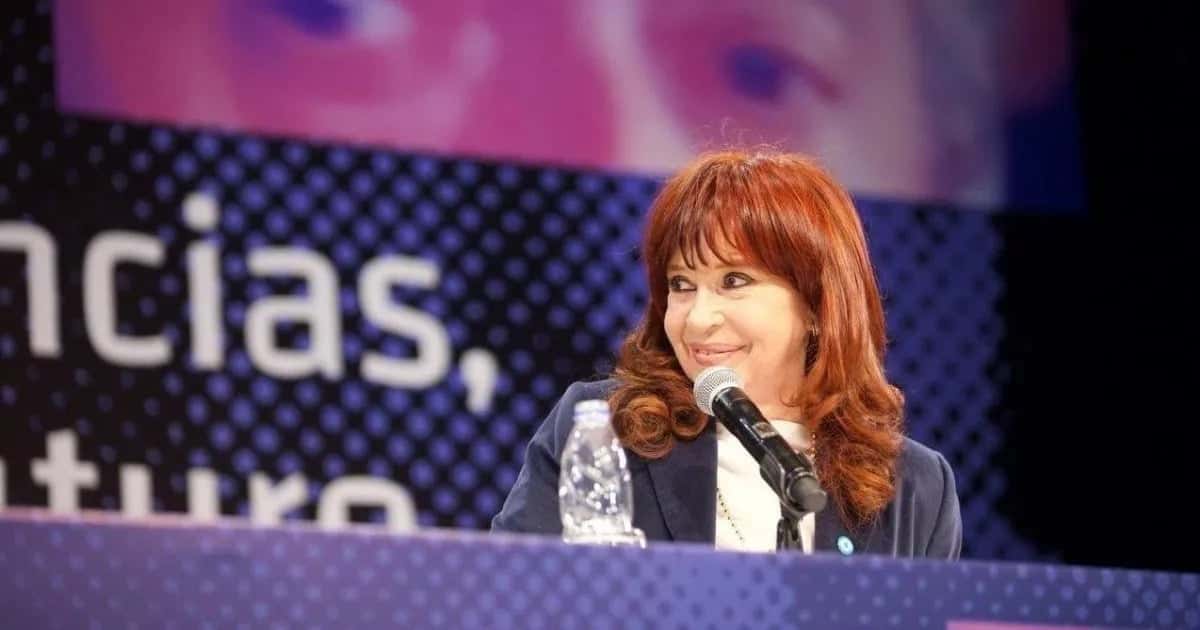 Cristina Kirchner respaldó el reclamo de la Universidad Pública y recordó que en su gestión se crearon 16