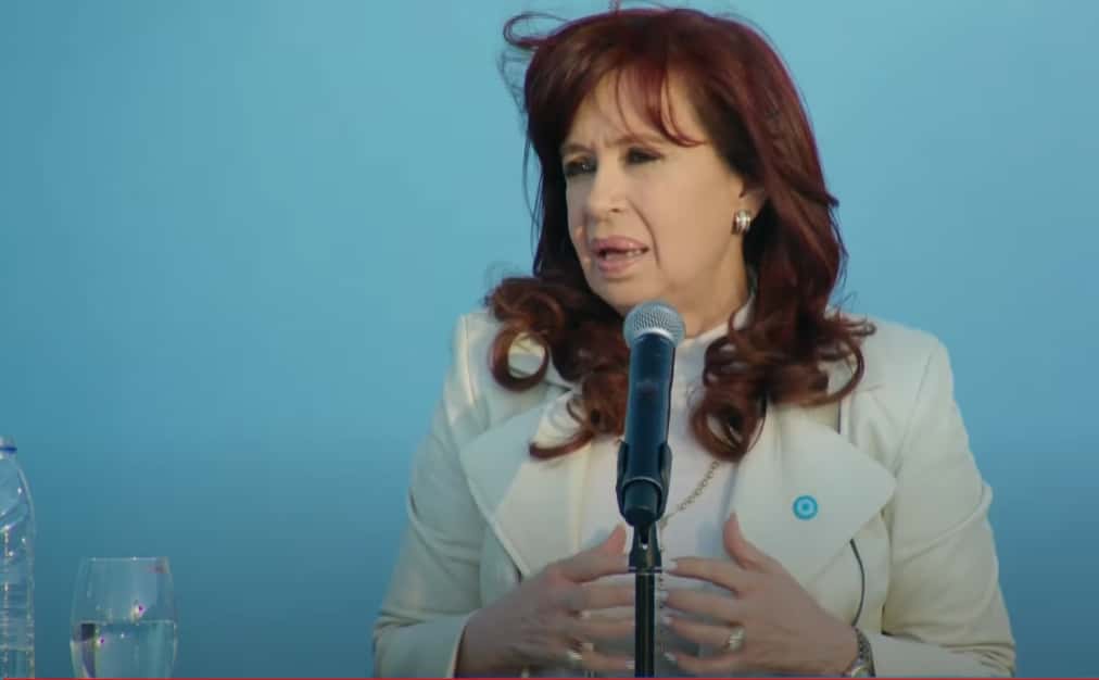 Cristina Kirchner en Quilmes: "Si hubiéramos adoctrinado en los colegios Milei no sería presidente"