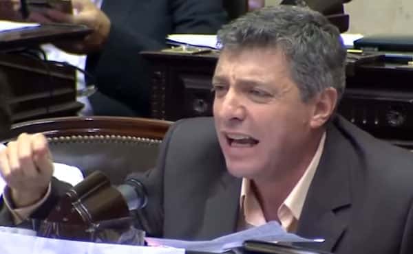 Giordano lamentó la aprobación de la ley Bases: "La ultraderecha votó una la ley anti-obrera pero la lucha sigue"