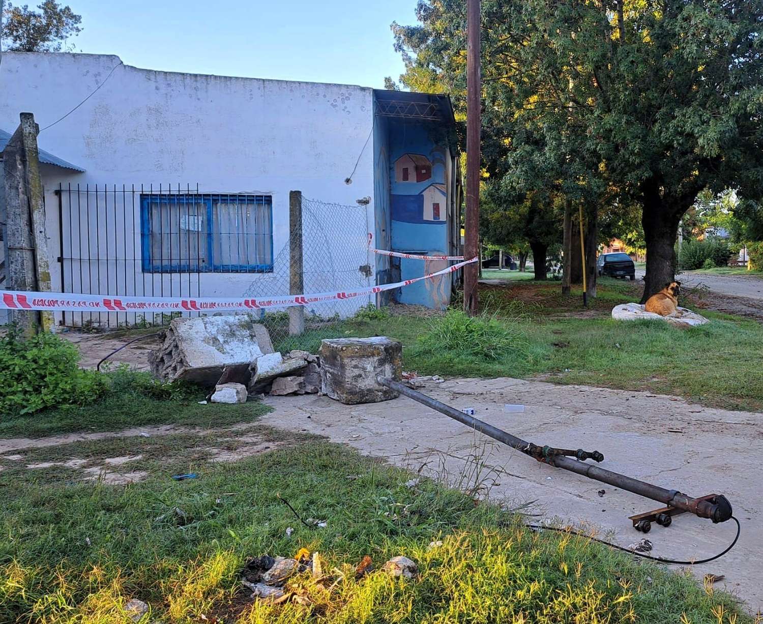 Tragedia en Chascomús: Cayó un pilar del servicio eléctrico y golpeó a un chico de 13