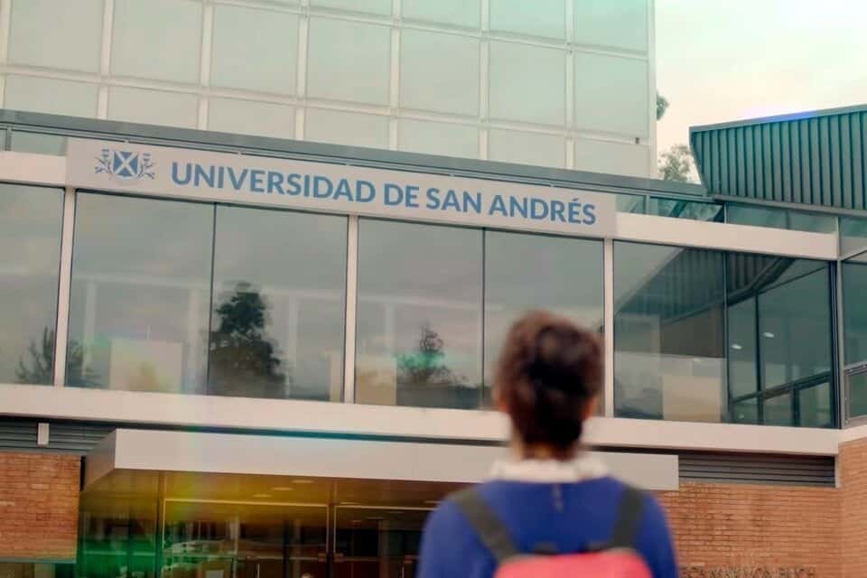 "Hola salamines": la respuesta de Milei a docentes de la Universidad de San Andrés que defienden la educación publica