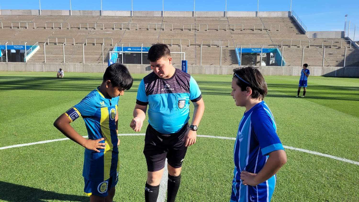 San Nicolás: la iniciativa del municipio para quitar el alambrado en las canchas de fútbol infantil