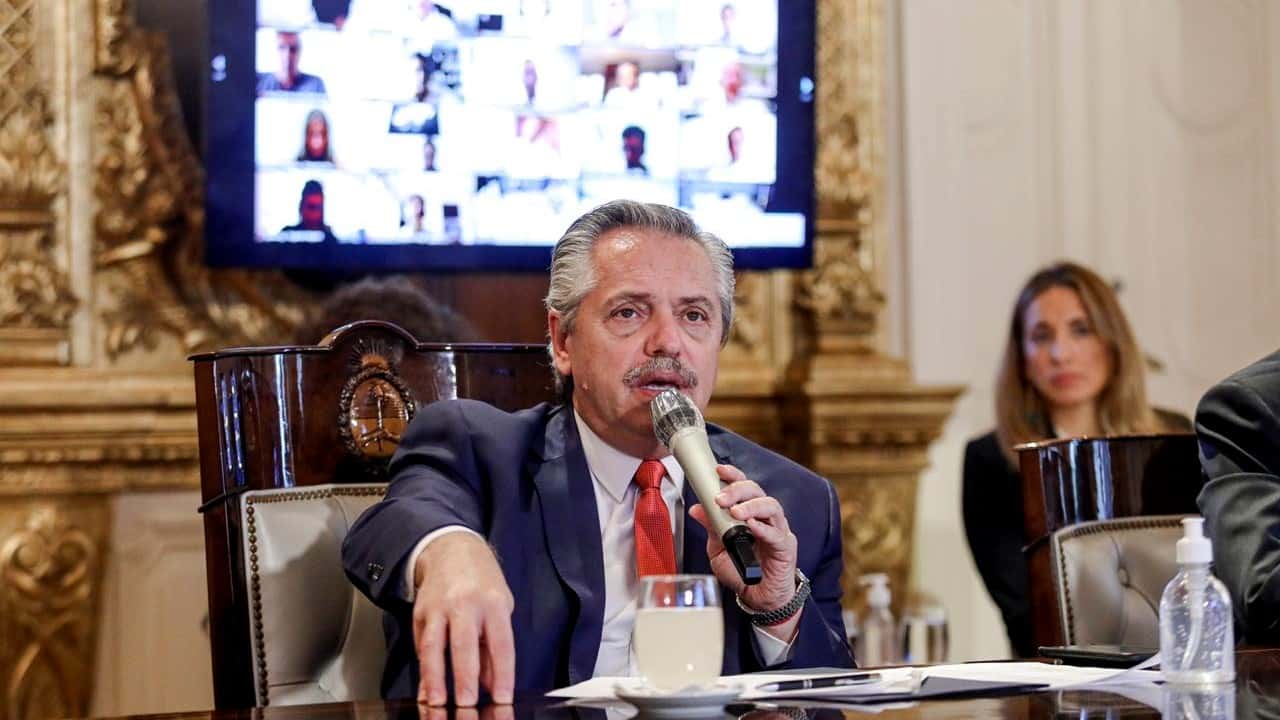 Alberto Fernández y Massa participan de la última soldadura del Gasoducto Néstor Kirchner