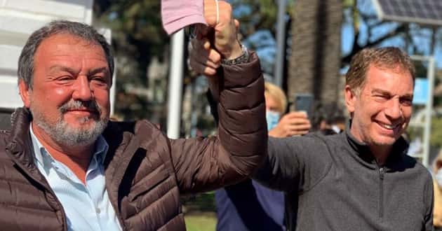Elecciones 2021: Santilli de campaña en Escobar junto a Roberto Costa
