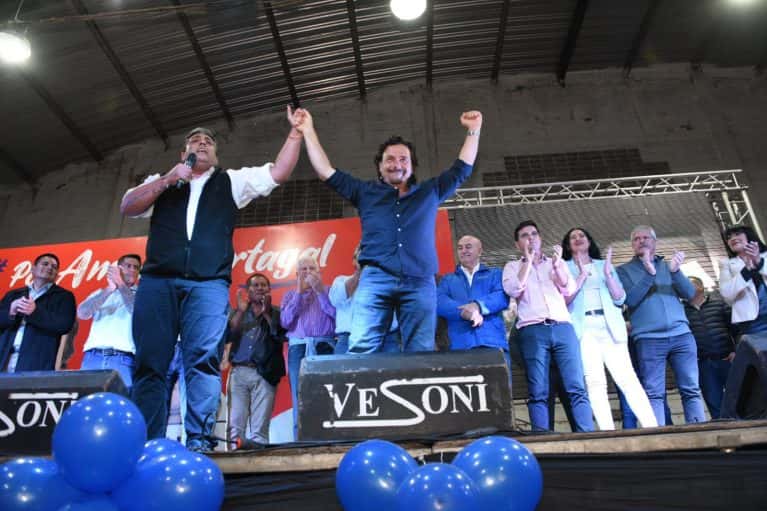 Elecciones 2023: Sáenz fue reelecto como Gobernador de Salta y recibió el saludo de Fernández, Massa y Larreta