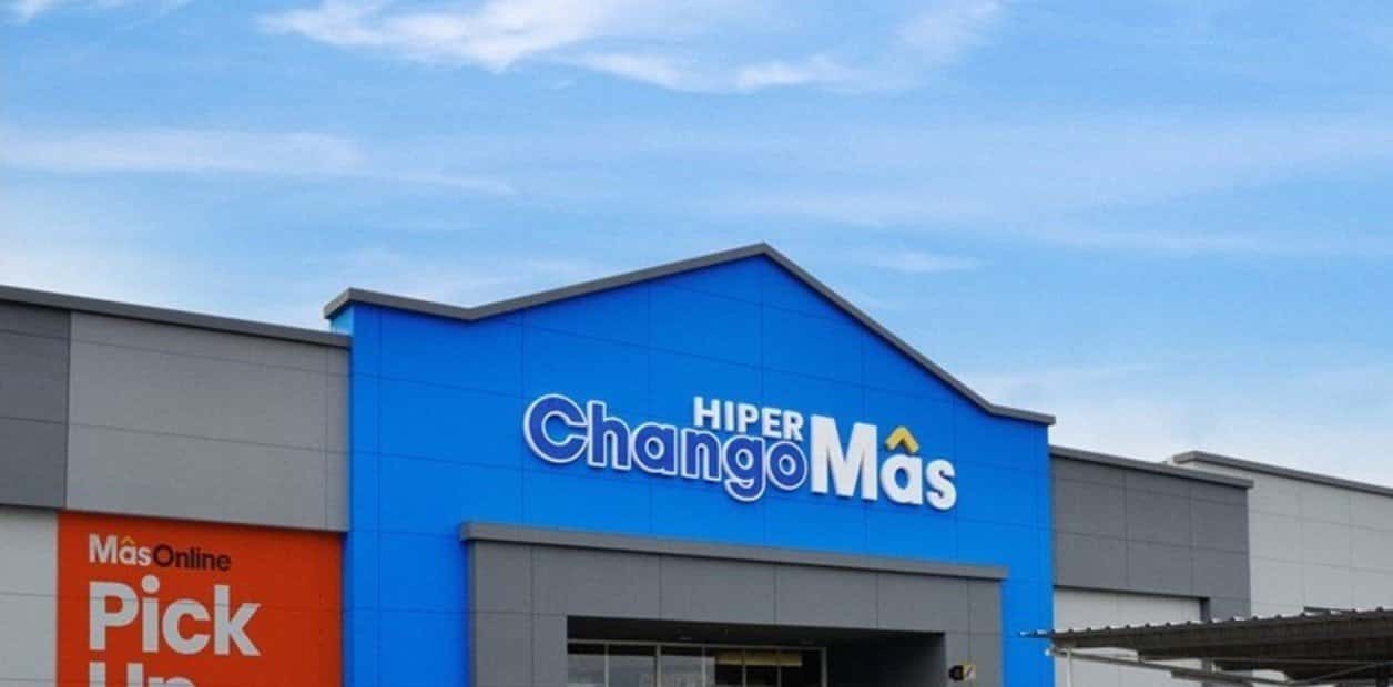 De Narváez le cambia la cara a Walmart: Los locales ya se llaman Hiper ChangoMás en Luján, Avellaneda y Olavarría