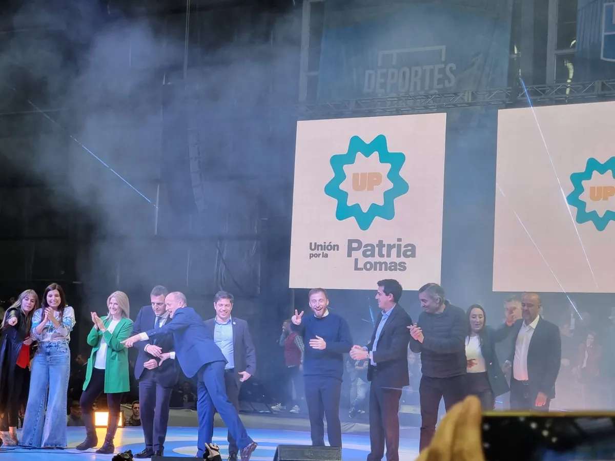 Lomas de Zamora: En una acto con Kicillof, Massa, De Pedro y Máximo, Insaurralde presentó la lista de UxP
