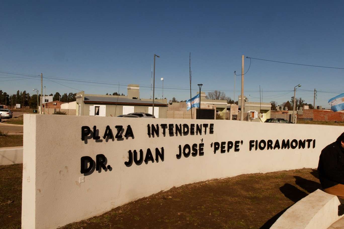 Lobería: Inauguraron plaza en homenaje a “Pepe” Fioramonti , padre del actual intendente