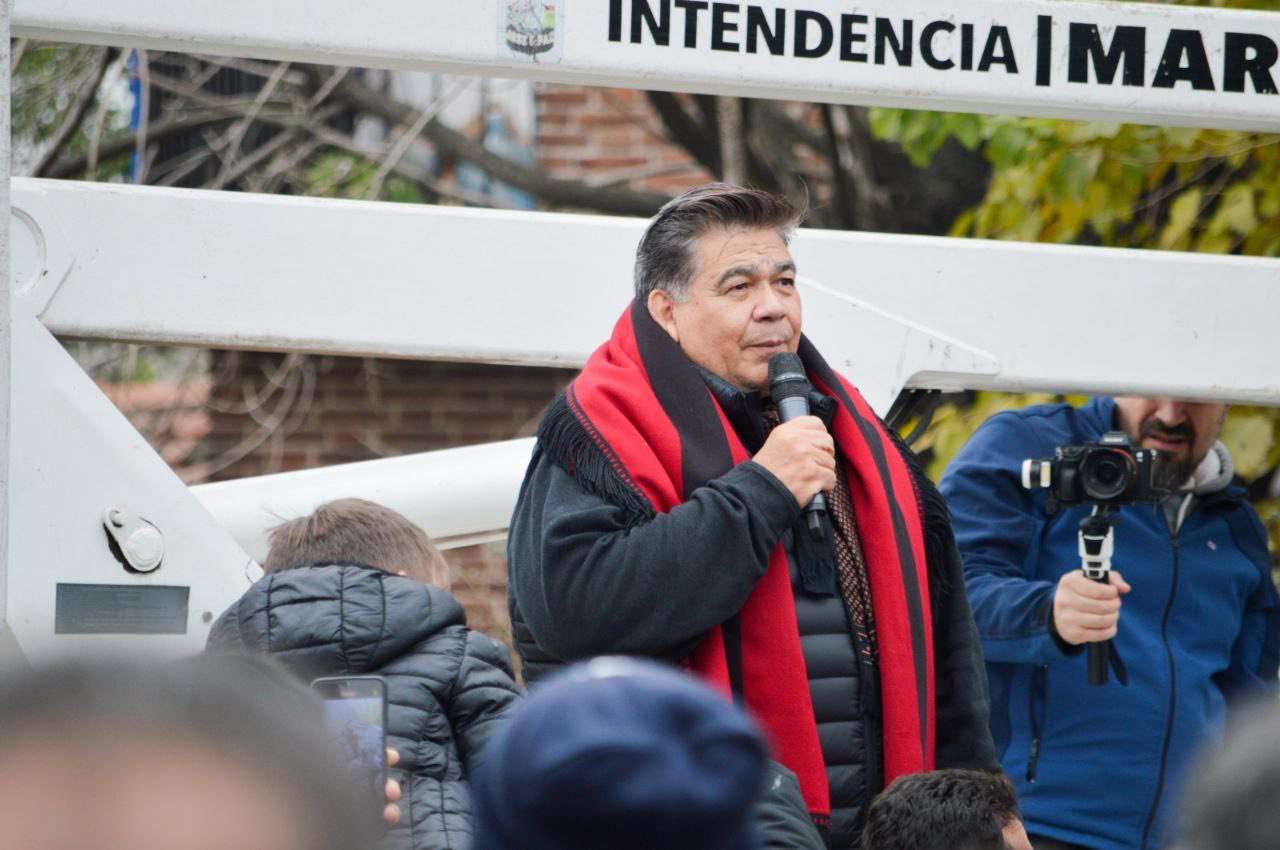 Elecciones 2023 José C. Paz: Operativo clamor frente a la municipalidad para que Ishii siga siendo intendente