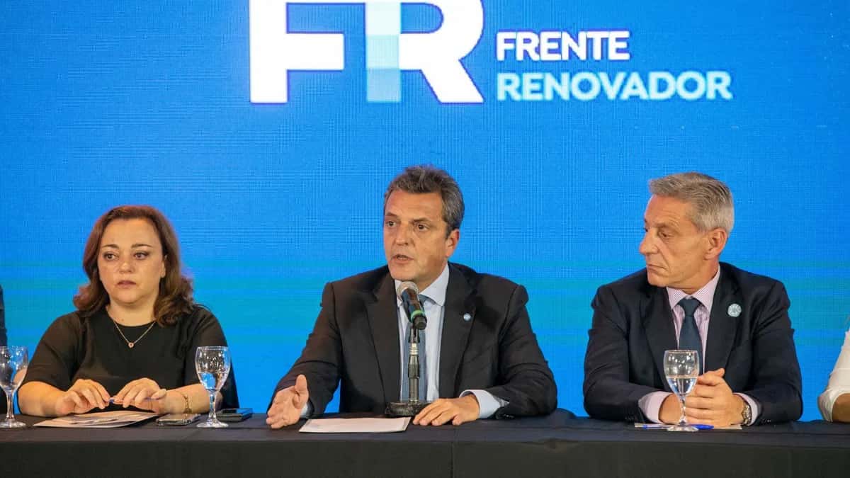 Cierre de alianzas: Frente Renovador respaldó a Máximo en disputa interna por el reglamento de UxP