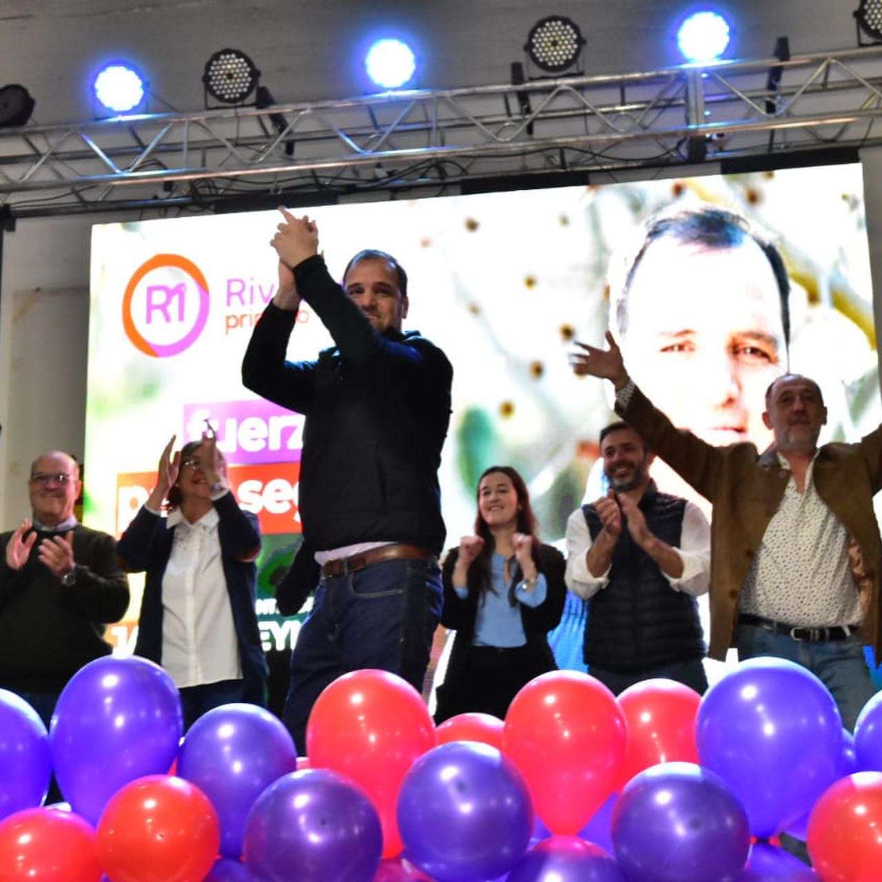 Elecciones PASO 2023: Reynoso presentó su lista de “Rivadavia Primero” ante una multitud de vecinos