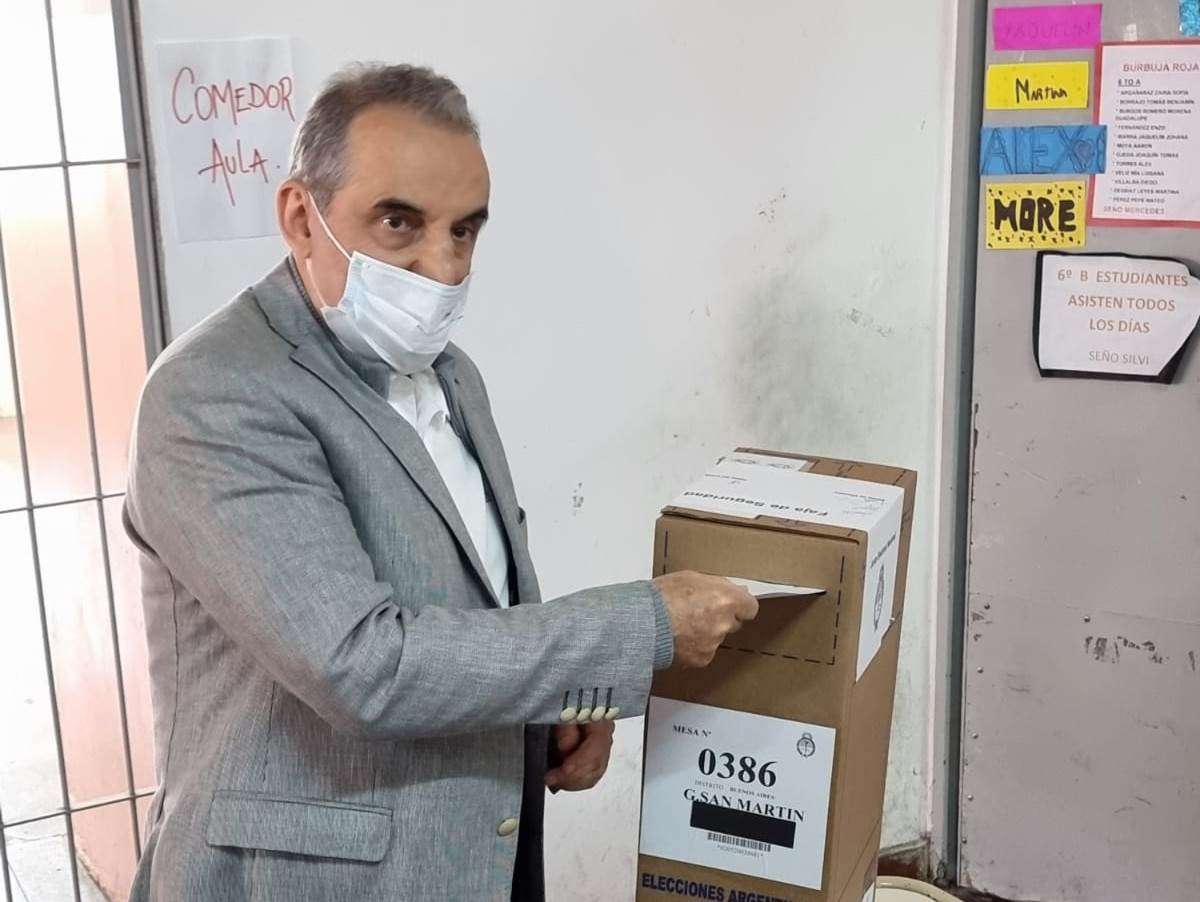Votó Guillermo Moreno en San Martín: "Orgullosamente peronista"