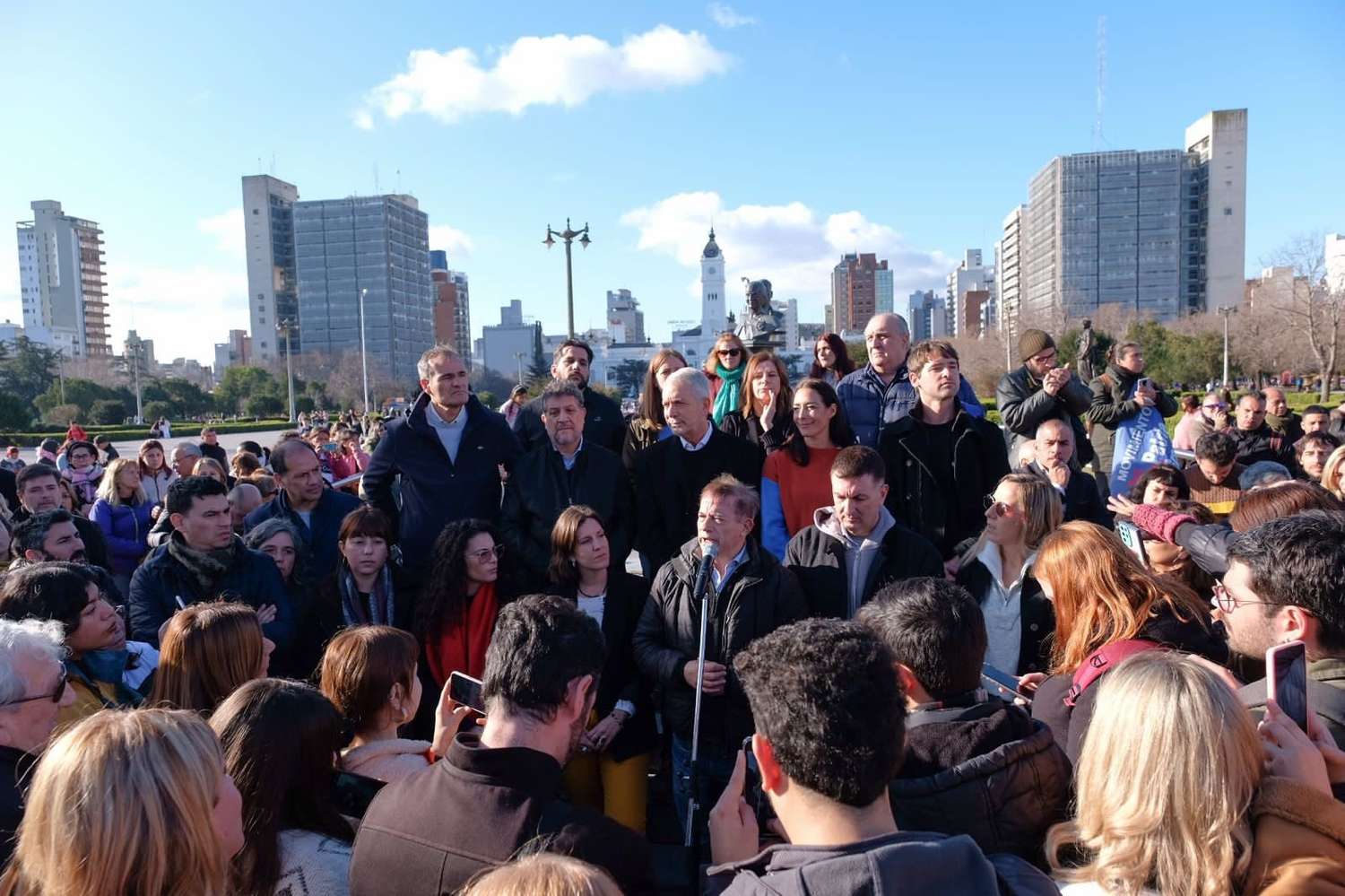 Unidos por Eva: los 5 precandidatos de UxP en La Plata compartieron un acto homenaje