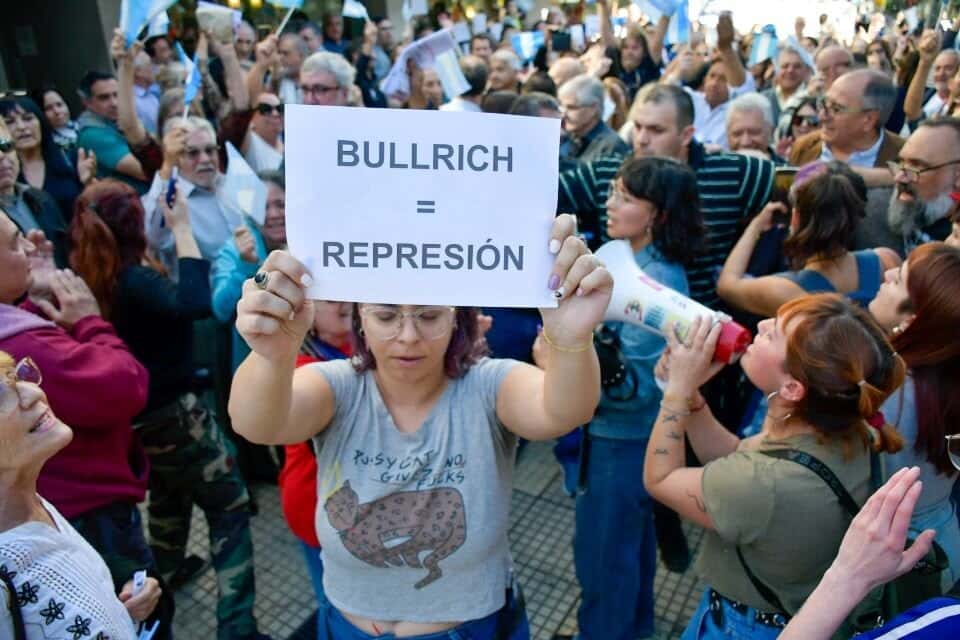  “La policía se va y hace zona liberada”, dijo Ritondo sobre el repudio a Bullrich en San Luis