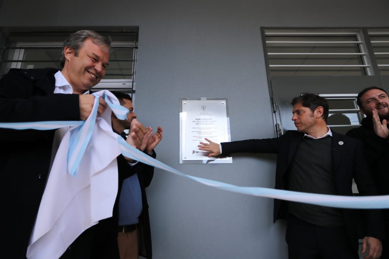 Kicillof, Cascallares y Fabiani inauguraron la escuela secundaria 81 y la ampliación de la primaria 83