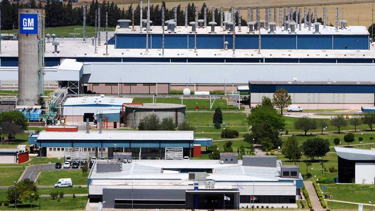 General Motors paralizó su planta de Alvear