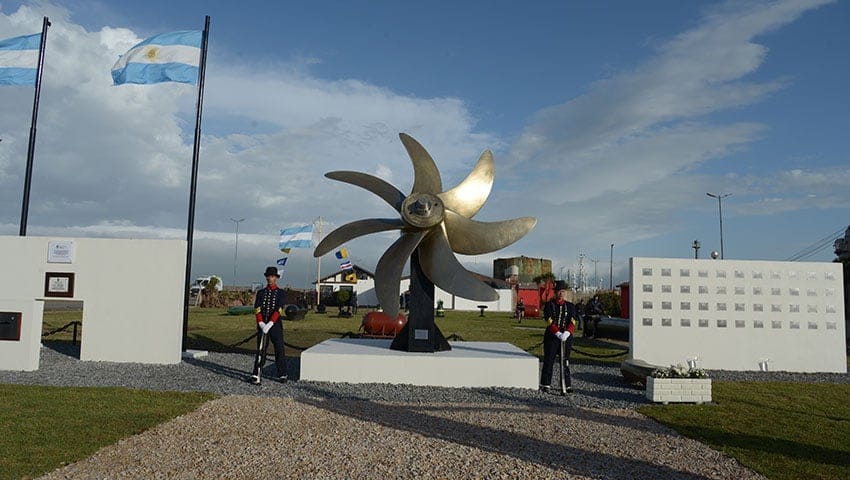 Monumento nuevo recordando a los tripulantes del ARA San Juan