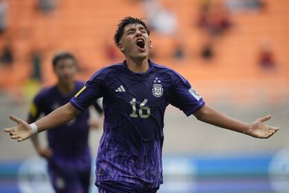 Mundial Sub-17 de Indonesia: Argentina goleó a Polonia por 4 a 0 y está en los octavos de final