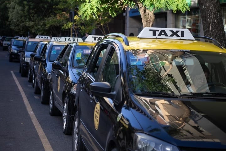 En Mar del Plata existen 2147 licencias de taxis otorgadas con carácter precario.