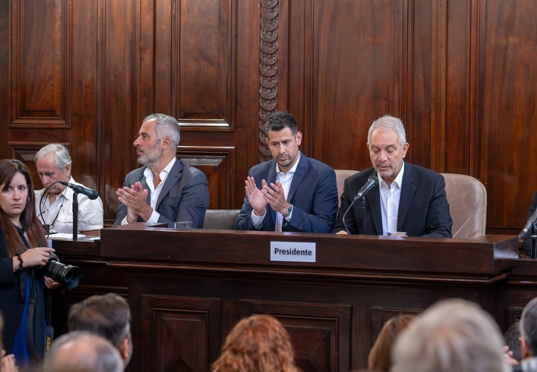 Julio Alak inauguró el periodo legislativo en el Concejo Deliberante de La Plata.