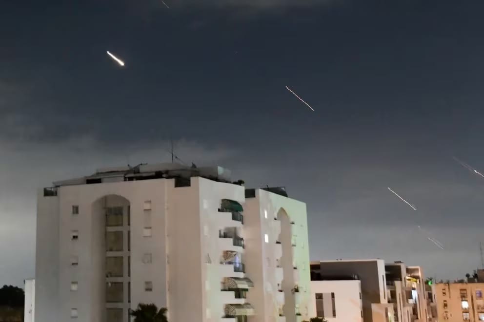 El sistema de defensa aérea israelí Domo de Hierro fue activado para interceptar misiles disparados desde Irán
