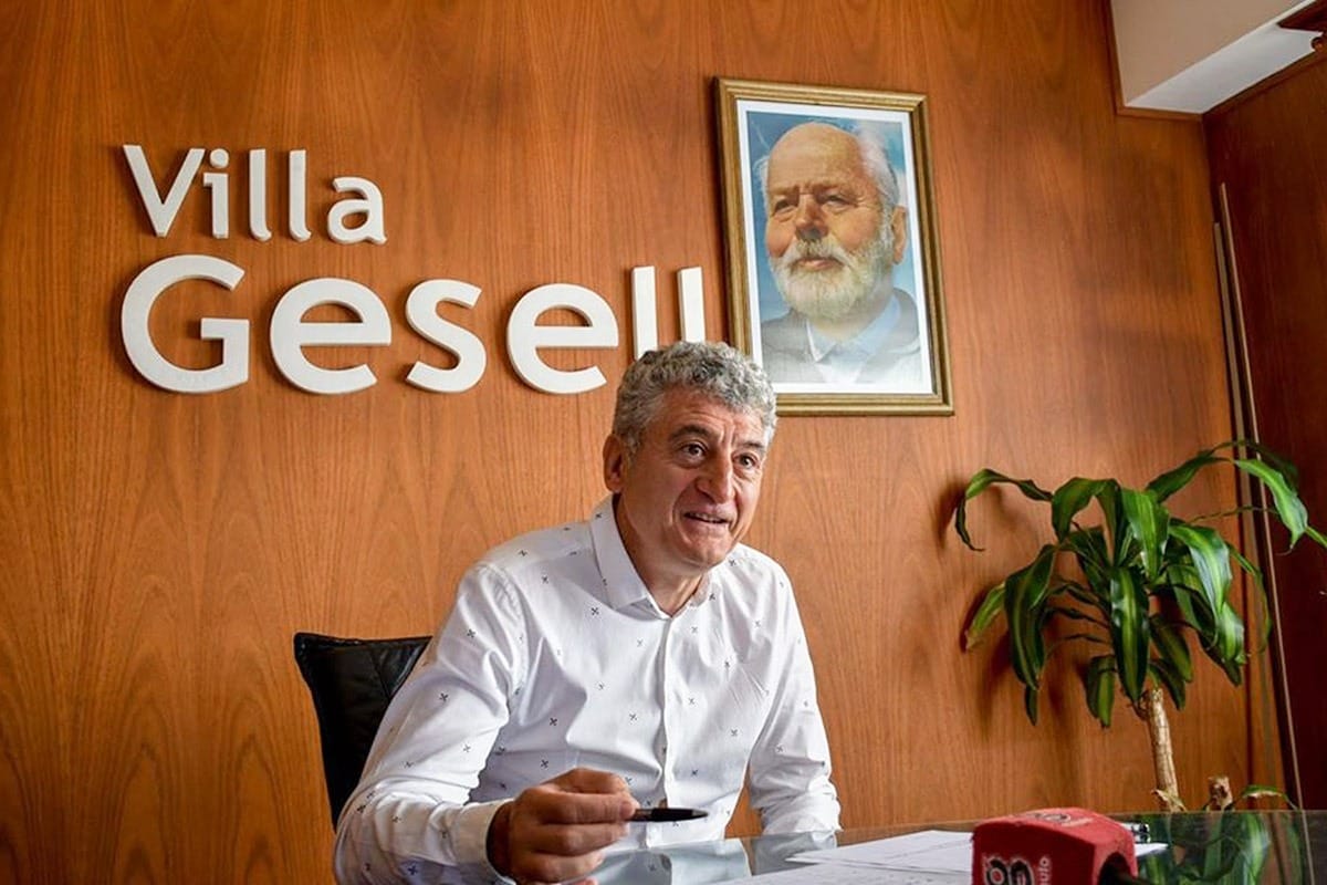 Barrera cumplió 10 años al frente del municipio de Villa Gesell y aseguró: "Axel es el futuro Presidente de los argentinos"
