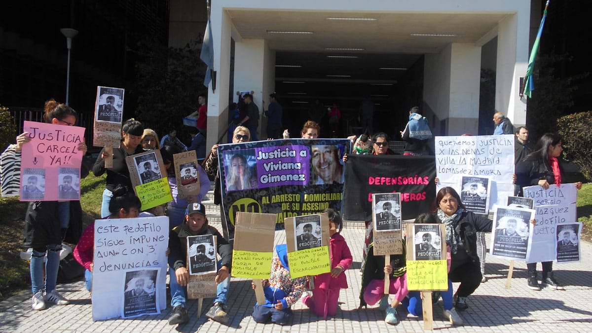 "Tribunalazo" en Lomas de Zamora: Protesta para que los jueces aceleren las causas