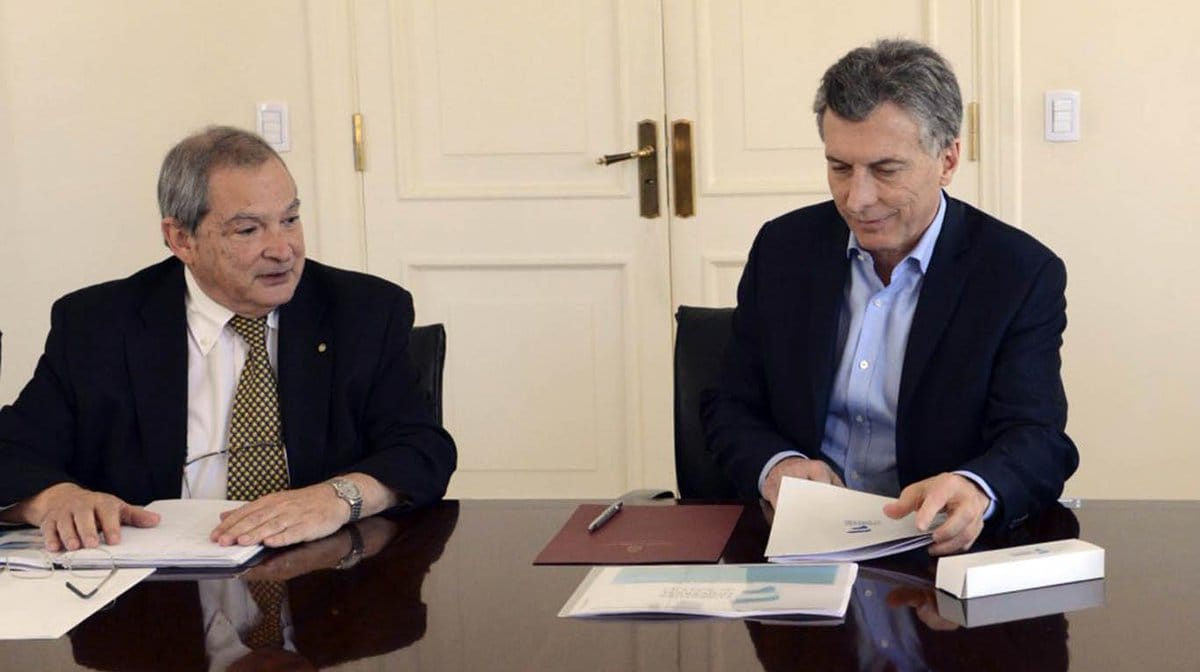 Macri echó a su Ministro de Salud Jorge Lemus