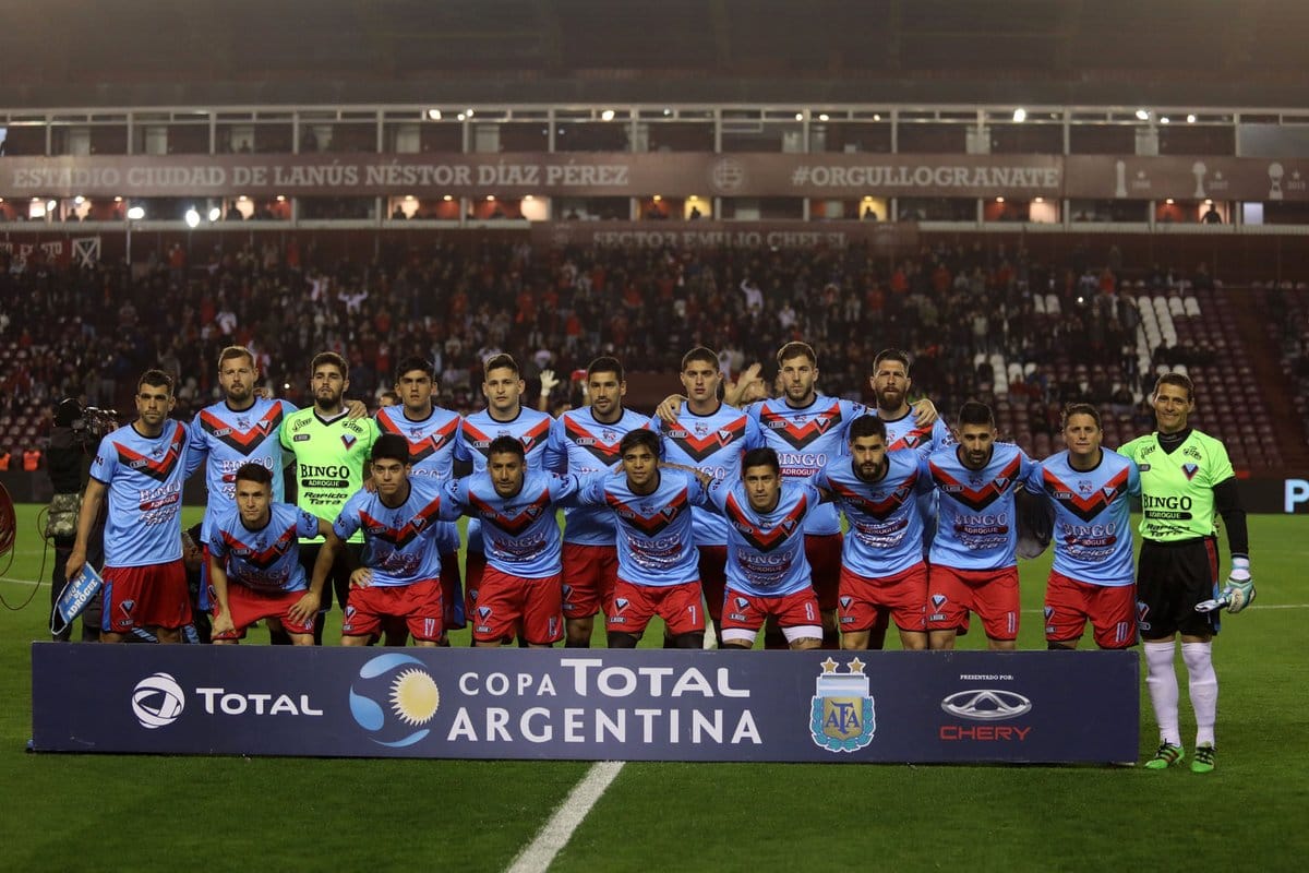 Copa Argentina: Brown de Adrogué hizo historia y eliminó a Independiente