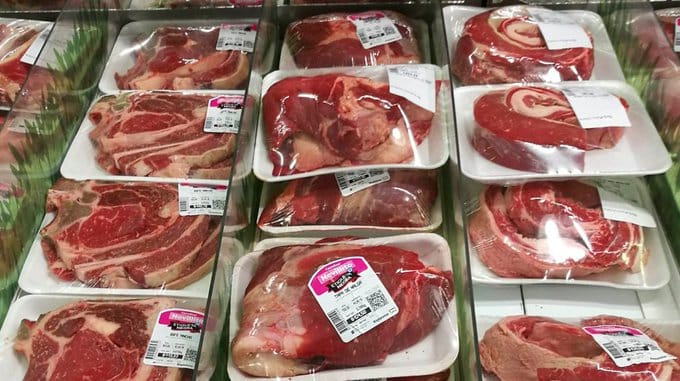 Paco Durañona: "Fuera de los grandes núcleos urbanos no existe el acuerdo de precios de la carne"
