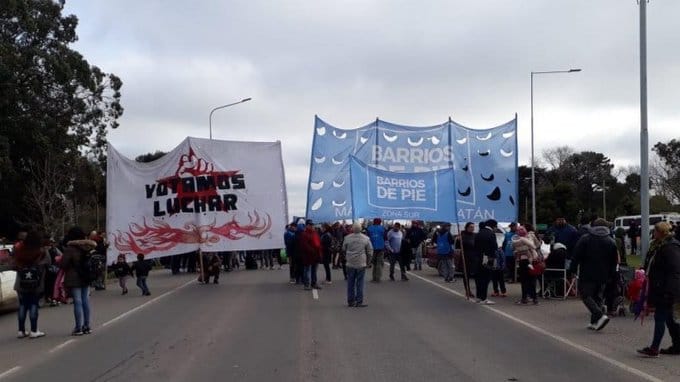 Mar del Plata: Levantaron el piquete en Autovía 2 pero armaron un acampe frente al Municipio