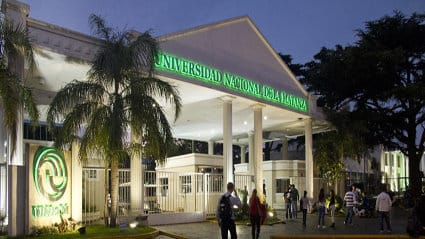 ¿Negocio con la universidad pública en La Matanza? La UNLaM cobra $60 mil un curso de ingreso a extranjero