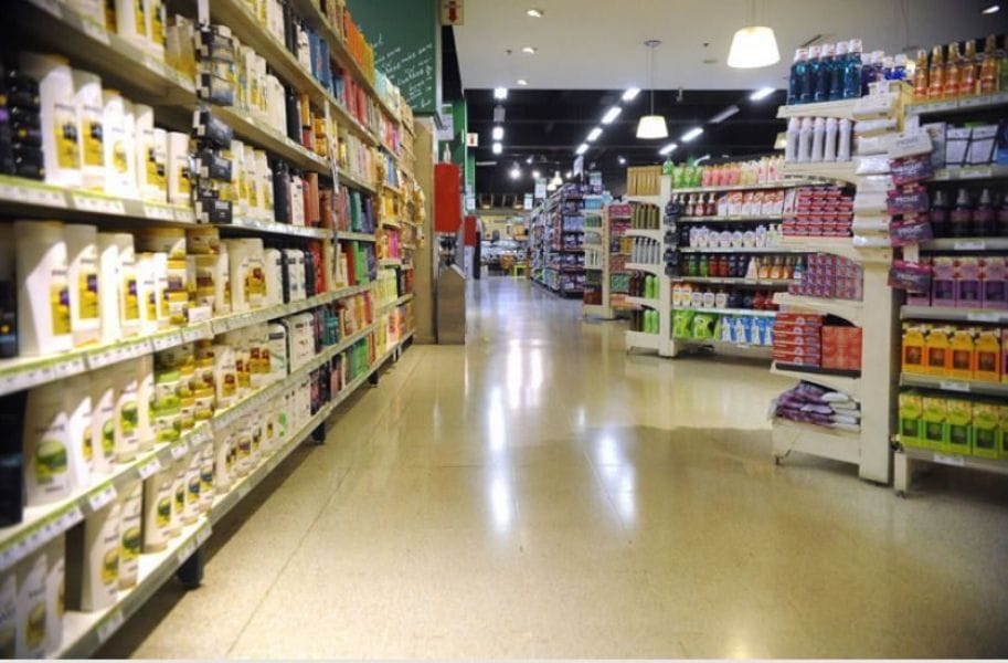 Fuerte caída en las ventas en supermercados y shoppings en abril: 10 meses de baja consecutiva