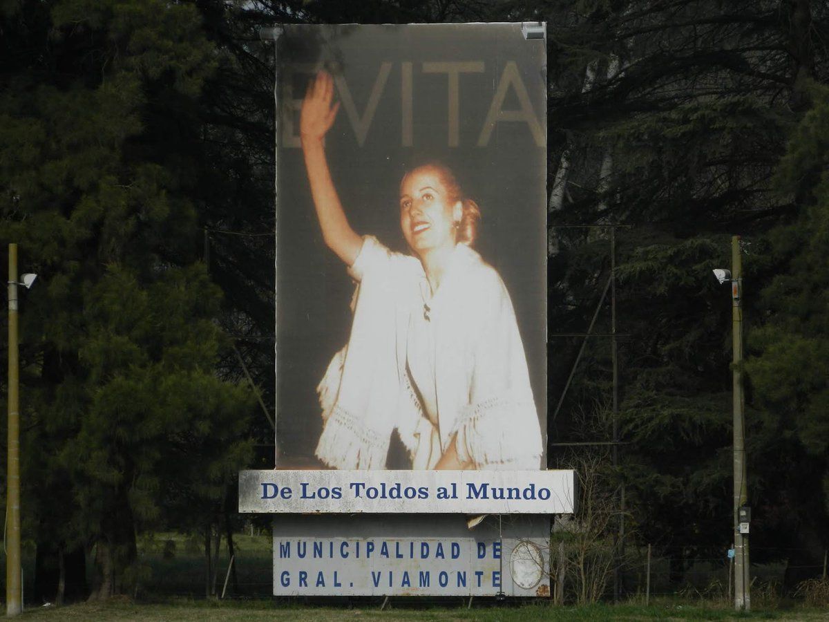 Los Toldos homenajea a Evita a 100 años de su nacimiento